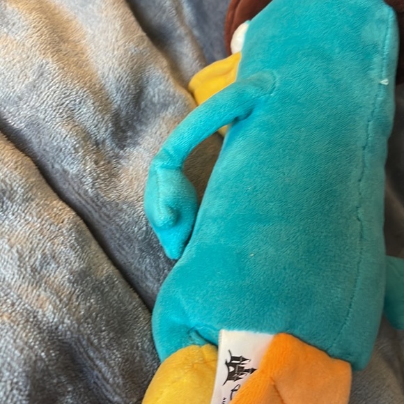 💕 Preloved EUC “Phineas and Ferb” ~ “Perry the Platypus” Plush - Picture 8 of 12